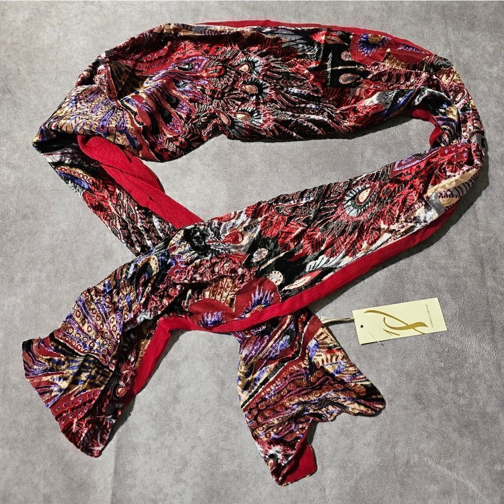 COLLECTION EIGHTEEN Scarlet Floral Scarf‎